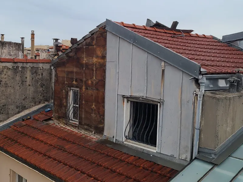 Chiens-assis à Nice avant rénovation